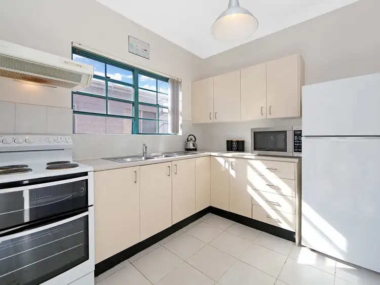Fourth view of Homely townhouse listing, 2/86 Hutton Road, The Entrance North NSW 2261