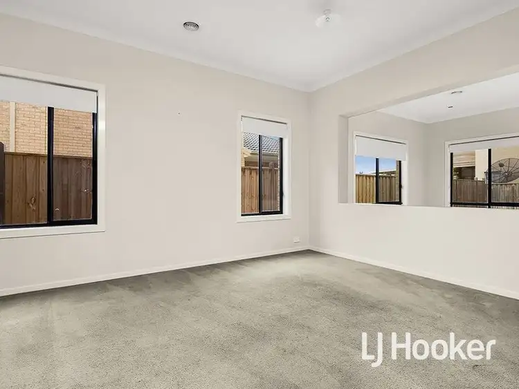 Fifth view of Homely house listing, 16 Seafarer Way, Sanctuary Lakes VIC 3030