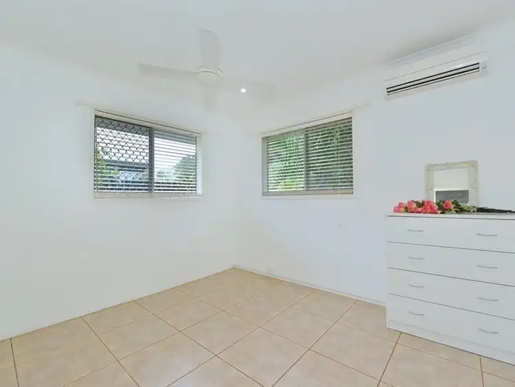 Sixth view of Homely villa listing, 9/87 Macilwraith St, Manoora QLD 4870