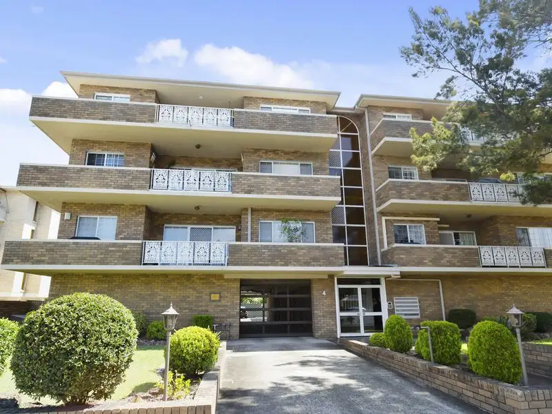Main view of Homely unit listing, 6/4 Bruce Street, Brighton-le-sands NSW 2216