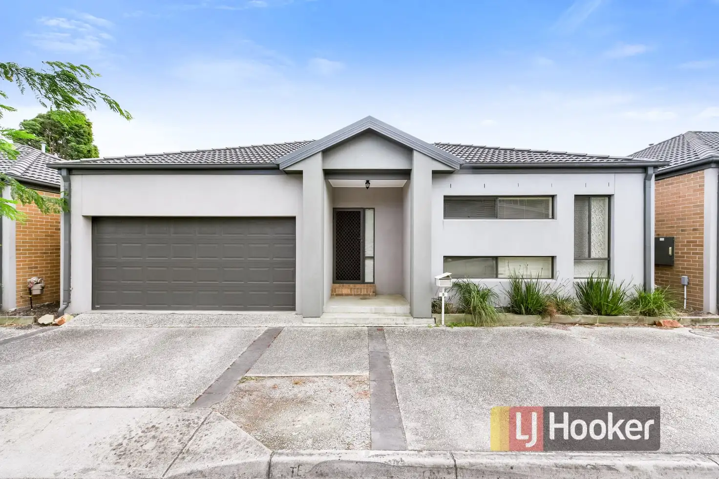 Main view of Homely house listing, 5 Dealbata Lane, Pakenham VIC 3810