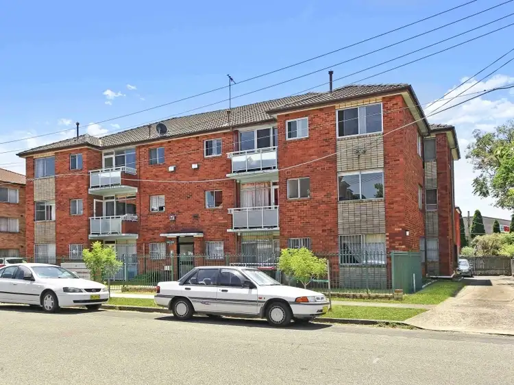 9/27 Mascot Drive, Eastlakes NSW 2018