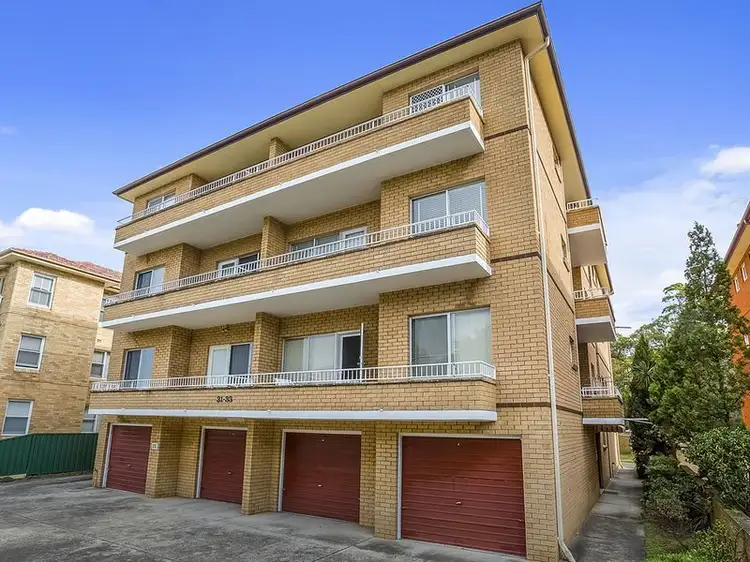Main view of Homely unit listing, 3/31-33 Queens Road, Brighton-le-sands NSW 2216
