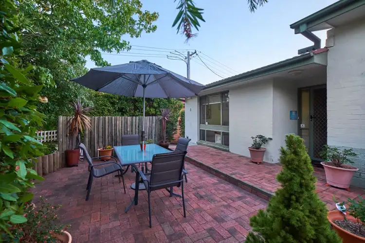 Second view of Homely house listing, 8 Huelin Circuit, Flynn ACT 2615