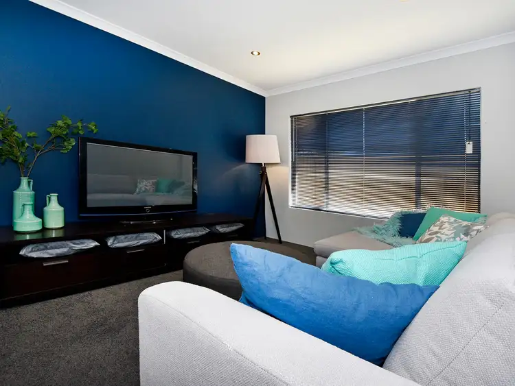 Fifth view of Homely house listing, 6 Frobisher Avenue, Munster WA 6166