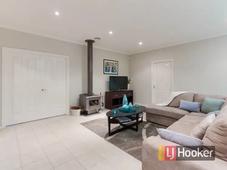Fifth view of Homely house listing, 8 Flinders Park Drive, Officer VIC 3809