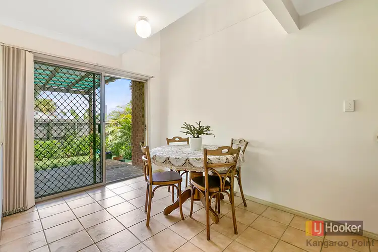 Sixth view of Homely townhouse listing, 5/22 Rosslyn Street, East Brisbane QLD 4169