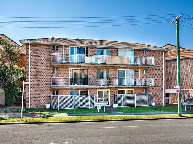 Main view of Homely unit listing, 17/574-576 Forest Road, Penshurst NSW 2222