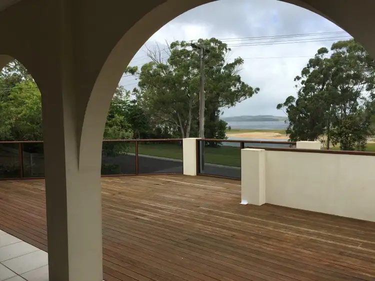 6 Palm Street, Tinaroo QLD 4872