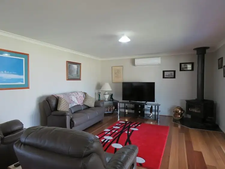 Sixth view of Homely house listing, 4 Springwood Rise, Newlands Arm VIC 3875