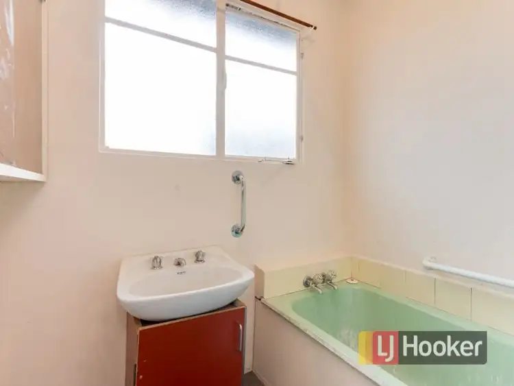 Fourth view of Homely unit listing, 1/2 Wattle Drive, Doveton VIC 3177