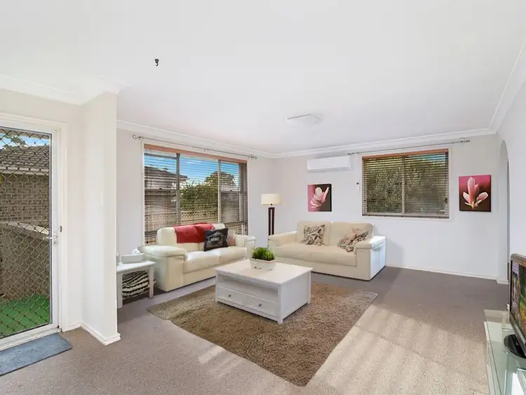 2/25 Kalulah Avenue, Gorokan NSW 2263