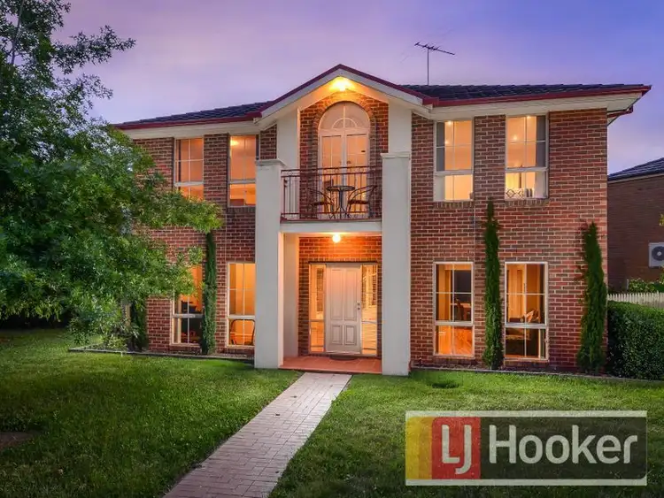 2 Amhurst Drive, Narre Warren South VIC 3805