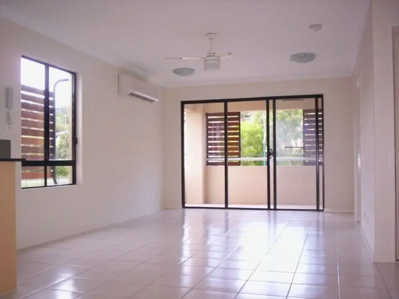 Main view of Homely unit listing, 4/1996 Gold Coast Highway, Miami QLD 4220