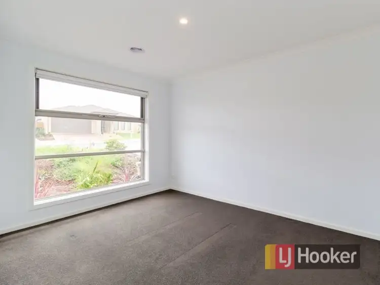 Seventh view of Homely house listing, 3 Tyalla Way, Pakenham VIC 3810