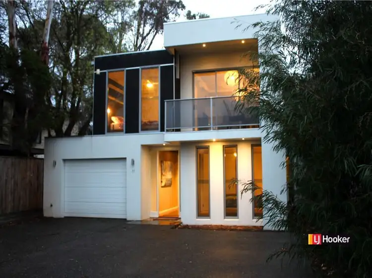 11 Hopetoun Street, Inverloch VIC 3996