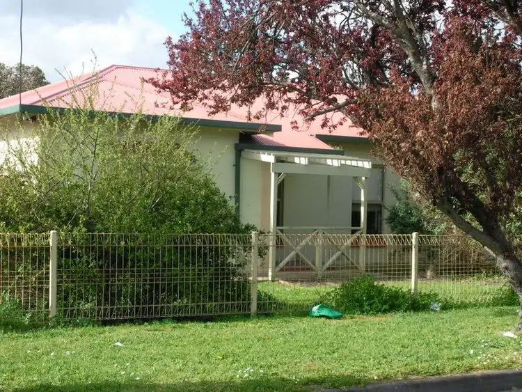 Second view of Homely semi-detached listing, 7 Newton Crescent, Mount Gambier SA 5290