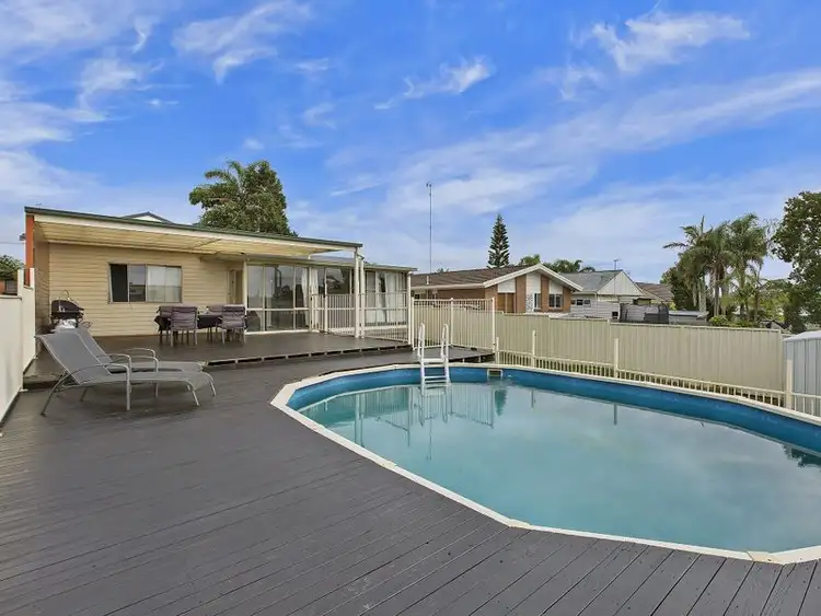 22 Dampier Boulevard, Killarney Vale NSW 2261