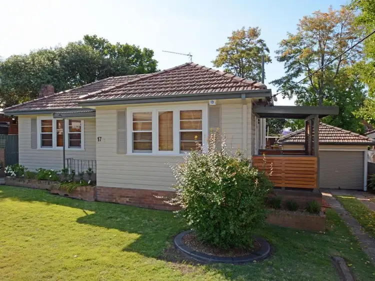 17 Porter Avenue, East Maitland NSW 2323