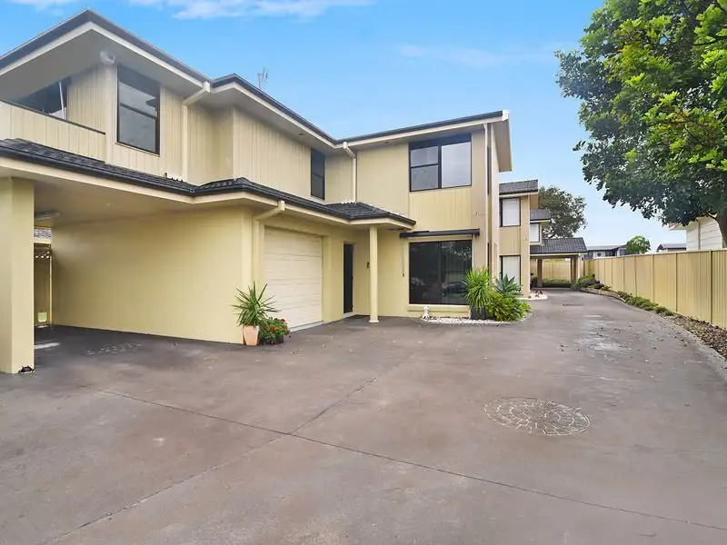Main view of Homely townhouse listing, 1/32 Fraser Road, Long Jetty NSW 2261