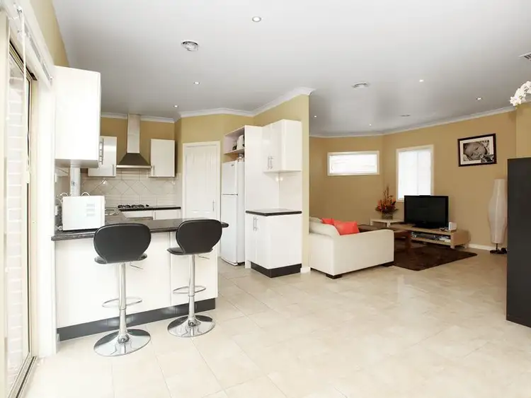 Sixth view of Homely unit listing, 2/50 Crellin Avenue, Altona Meadows VIC 3028