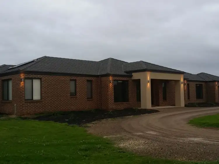 27 Miller Crescent, Benalla VIC 3672