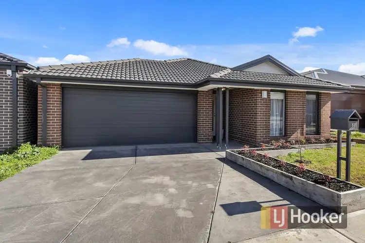 57 Spearwood Rise, Cranbourne West VIC 3977