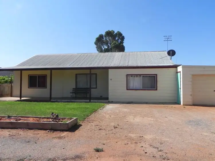 12 Jackson Street, Monash ACT 5342