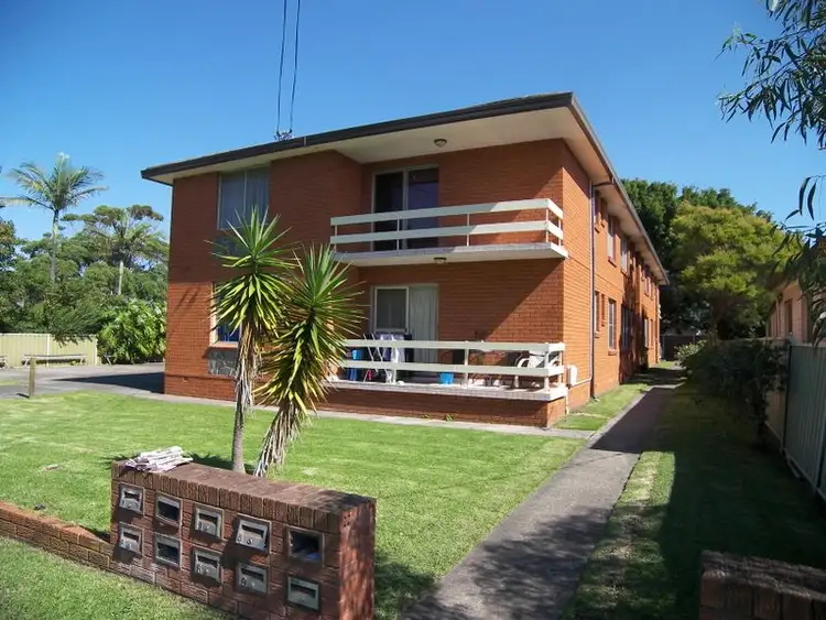 Main view of Homely unit listing, 4/18 Byron Street, Bellambi NSW 2518