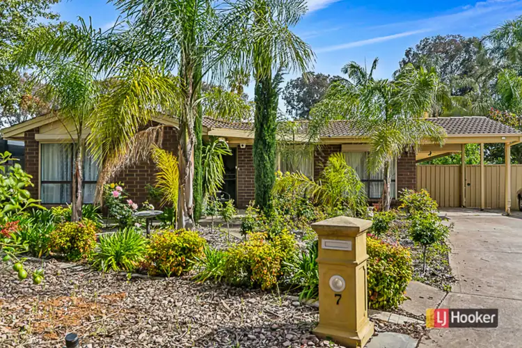 7 Vivian Court, Salisbury North SA 5108