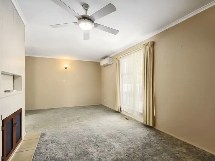 Second view of Homely house listing, 25 Alexandra Ave, Sale VIC 3850