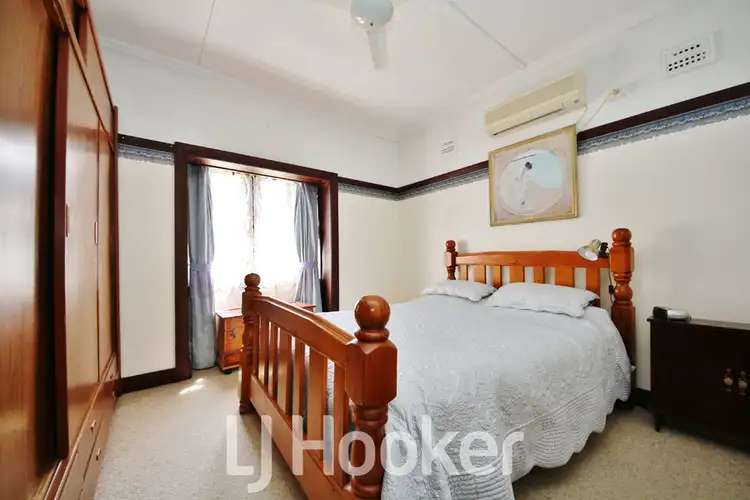 Fifth view of Homely house listing, 286 Piper Street, Bathurst NSW 2795