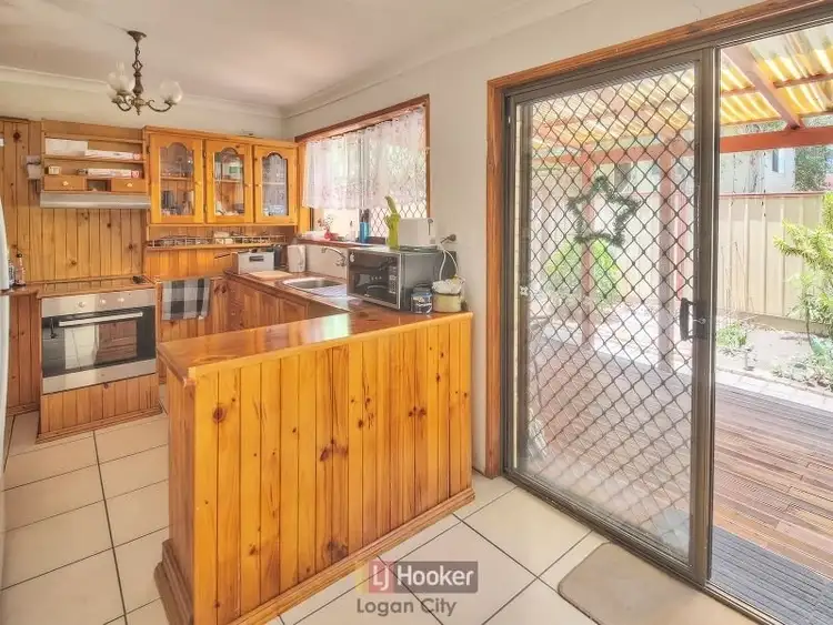 Fourth view of Homely townhouse listing, 2/33 Bruce Road, Woodridge QLD 4114