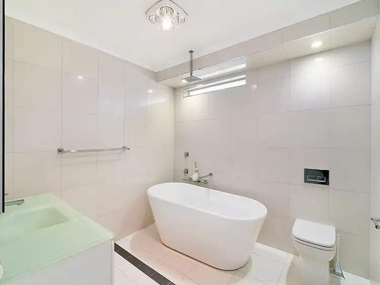 Sixth view of Homely house listing, 18 Scenic Circle, Budgewoi NSW 2262