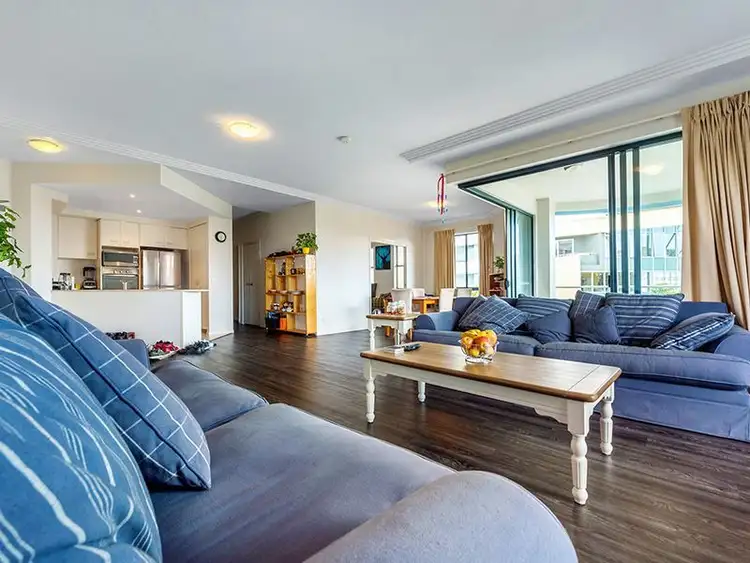 Second view of Homely unit listing, 3/201 Varsity Parade, Varsity Lakes QLD 4227