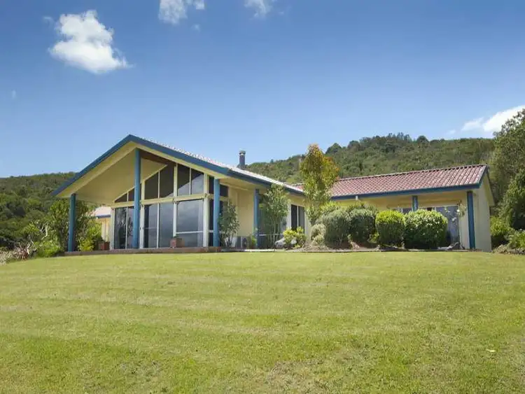 33 Panorama Crescent, Forster NSW 2428