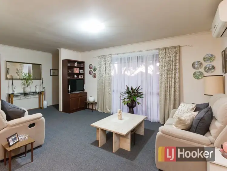 Fifth view of Homely house listing, 2 Karwin Close, Berwick VIC 3806