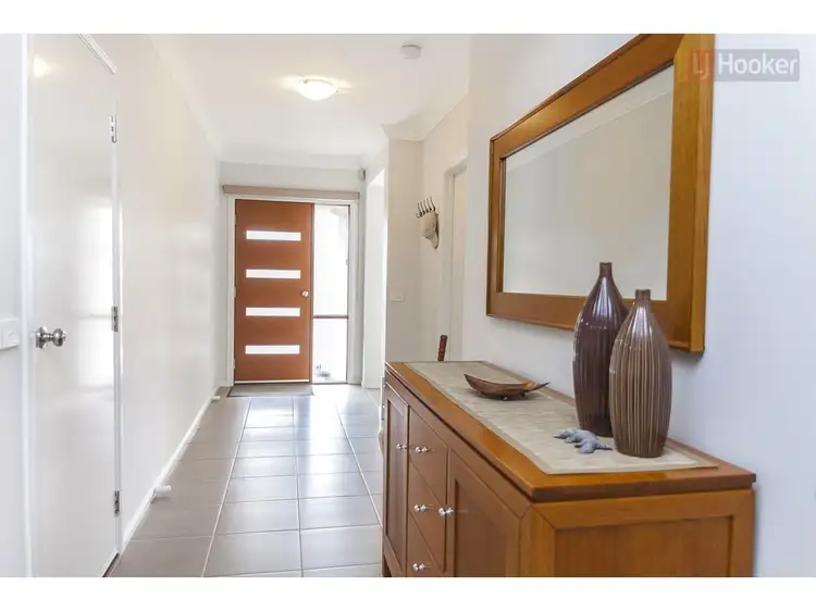 Second view of Homely house listing, 19 Kensley Circuit, Craigieburn VIC 3064