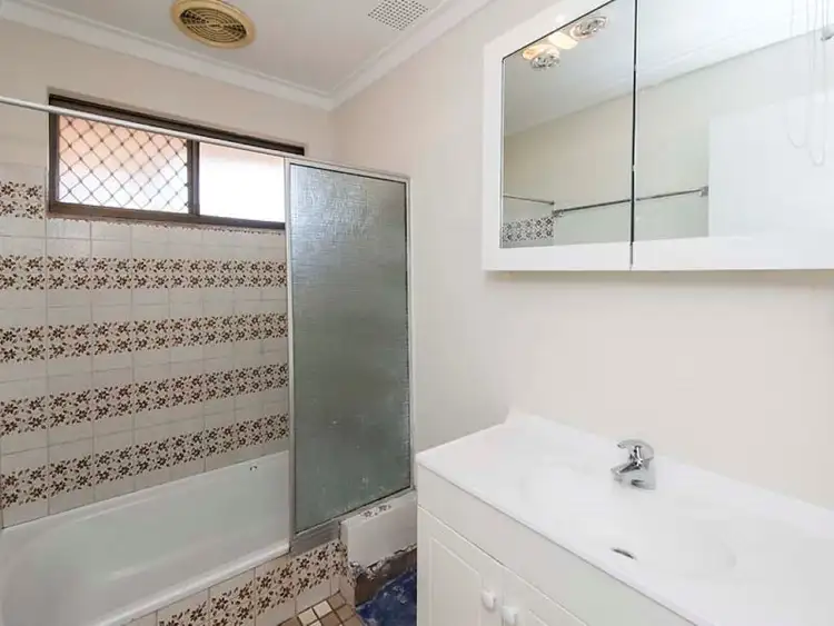 Sixth view of Homely villa listing, 10/32-50 Dealy Close, Cannington WA 6107
