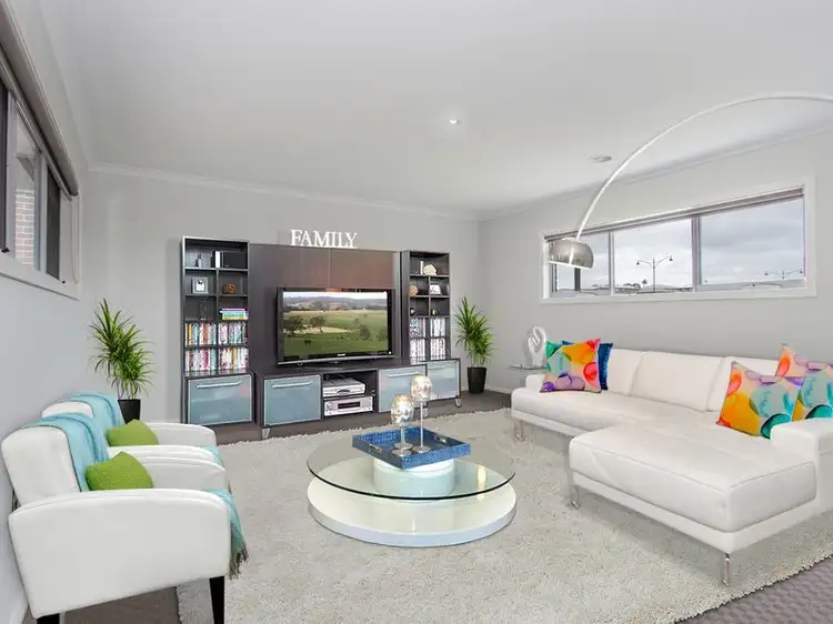 Fifth view of Homely house listing, 5 Penshurst Crescent, Officer VIC 3809