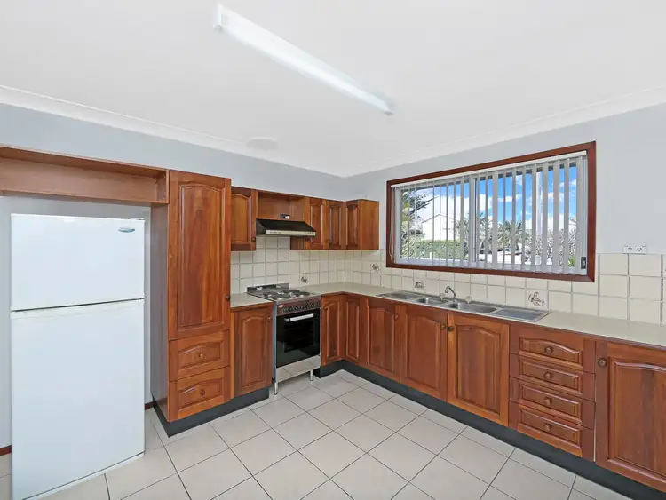 Third view of Homely villa listing, 4/124 Hutton Road, The Entrance North NSW 2261