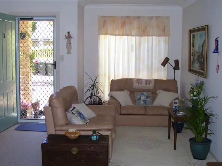 Sixth view of Homely villa listing, 3/37 Old Bar Road, Old Bar NSW 2430