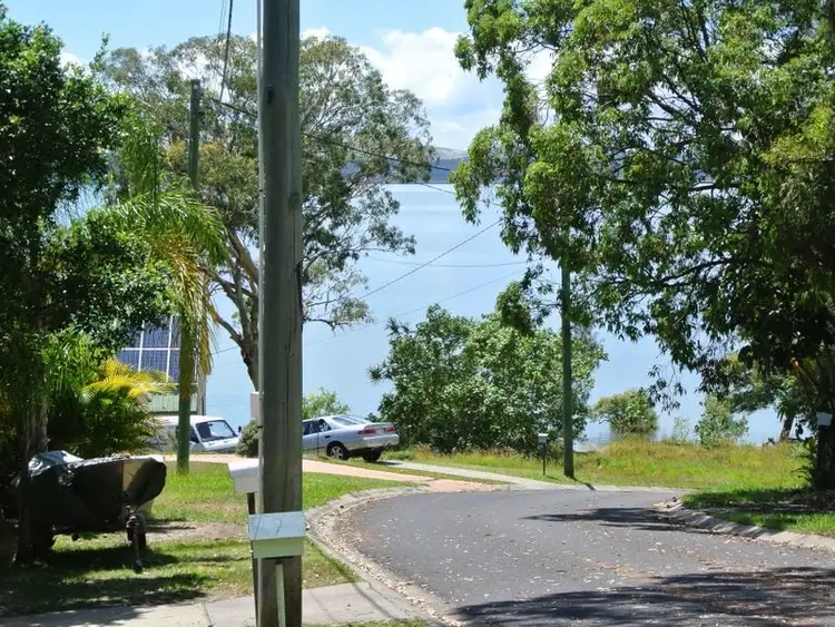 Fifth view of Homely house listing, 27 Oomool Street, Macleay Island QLD 4184