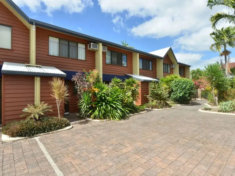 Main view of Homely townhouse listing, 11/17 Balaclava Road, Earlville QLD 4870