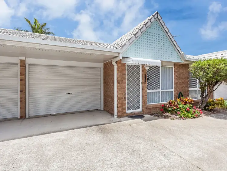 Main view of Homely villa listing, 2/40 Griffith Street, Everton Park QLD 4053