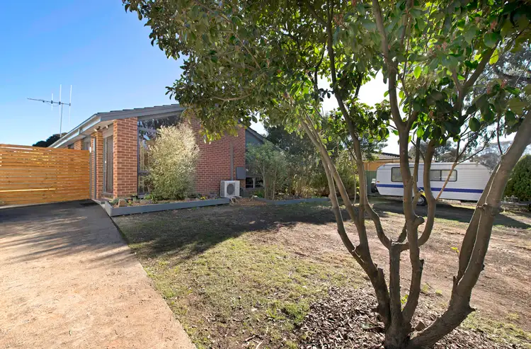 10 Landale Place, Charnwood ACT 2615