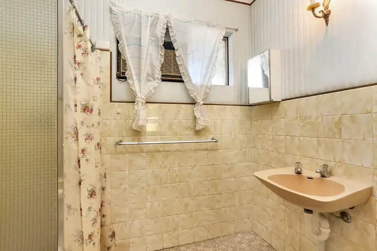 Sixth view of Homely house listing, 8 Bruce Avenue, Rostrevor SA 5073