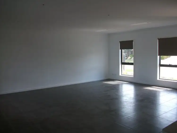 Seventh view of Homely unit listing, 2 Georgia Court, Bairnsdale VIC 3875