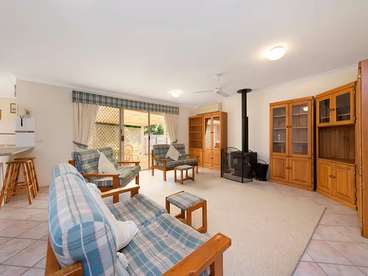 Second view of Homely house listing, 4 Campbell Crescent, Bellbowrie QLD 4070