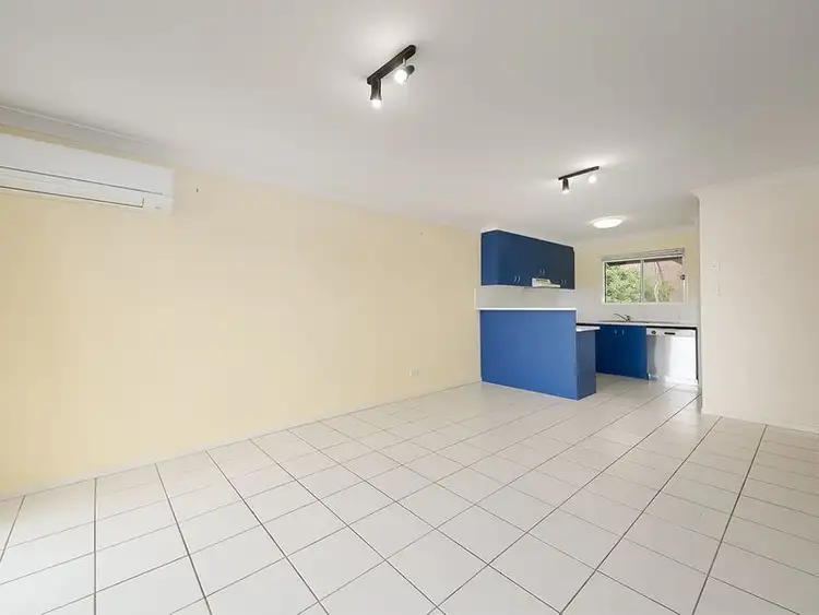 Fifth view of Homely townhouse listing, 2/11 Helles Street, Moorooka QLD 4105